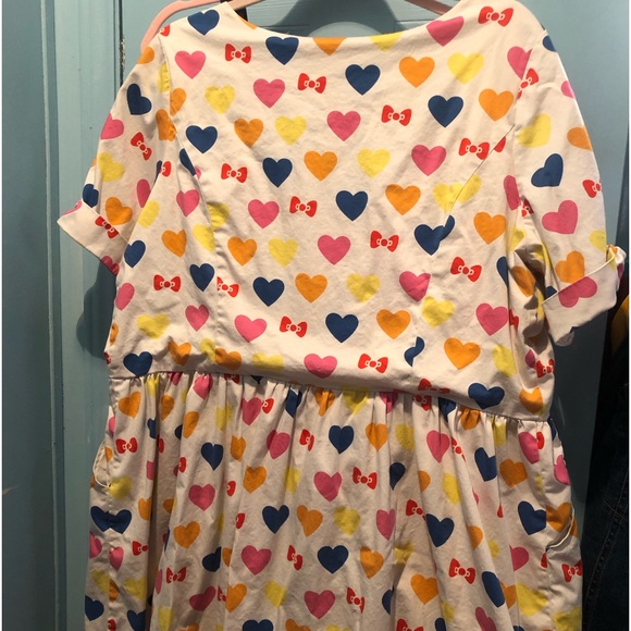 Modcloth x Hello Kitty Gift You My Heart Swing Dress - Picture 4 of 9